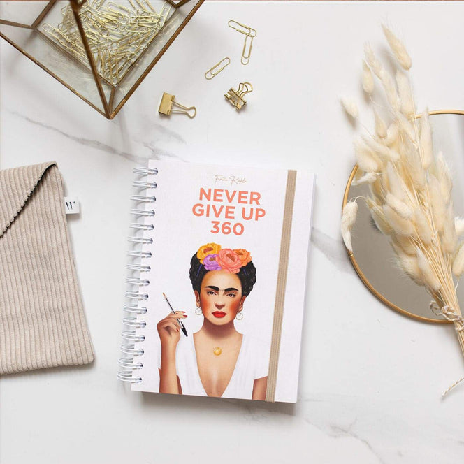 Never Give Up 360 - Frida Kahlo