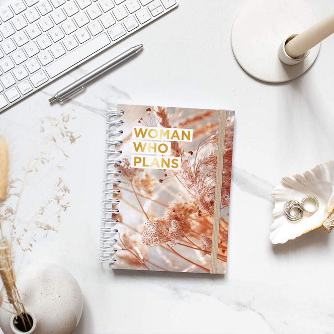 Woman Who Plans - Pampa